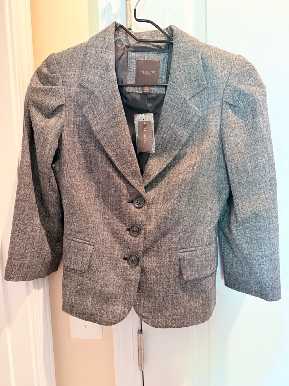 NWT $148 Gray Three-Button Tailored Blazer With Puffed Shoulder Size XS